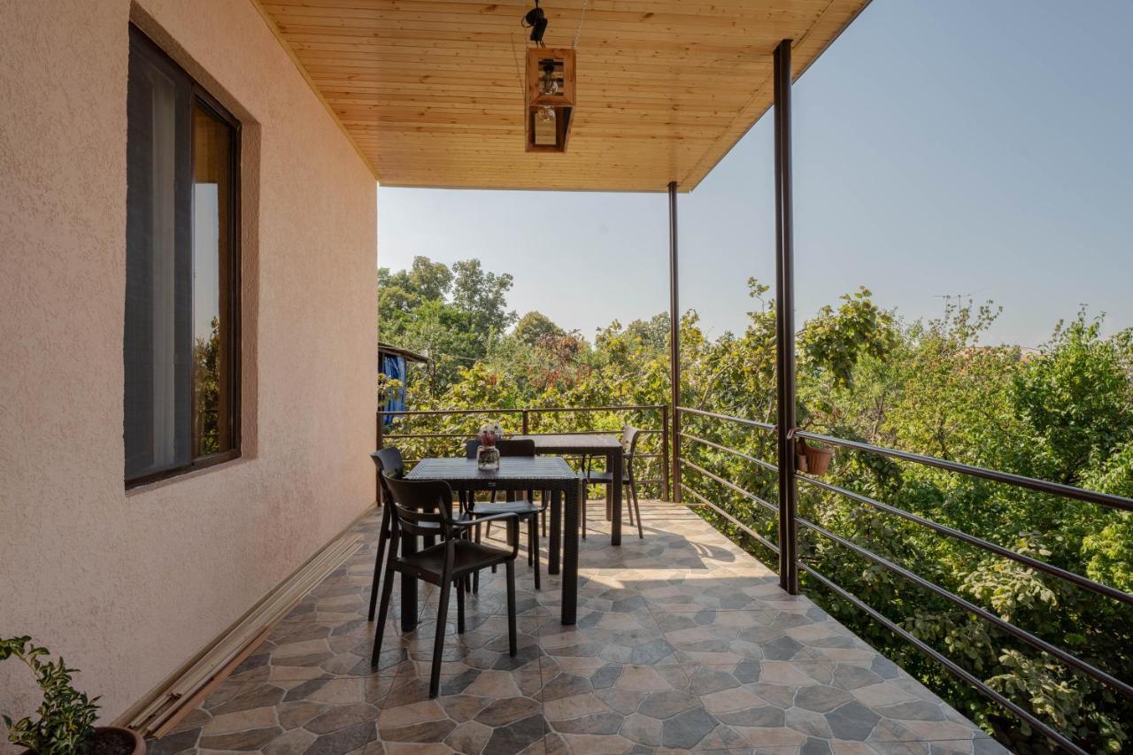 Guest House Gold Telavi Exterior foto